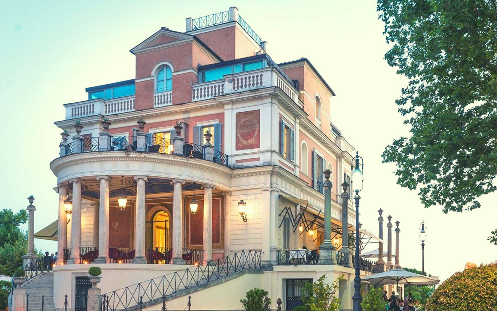 facciata casina valadier a roma a villa borghese